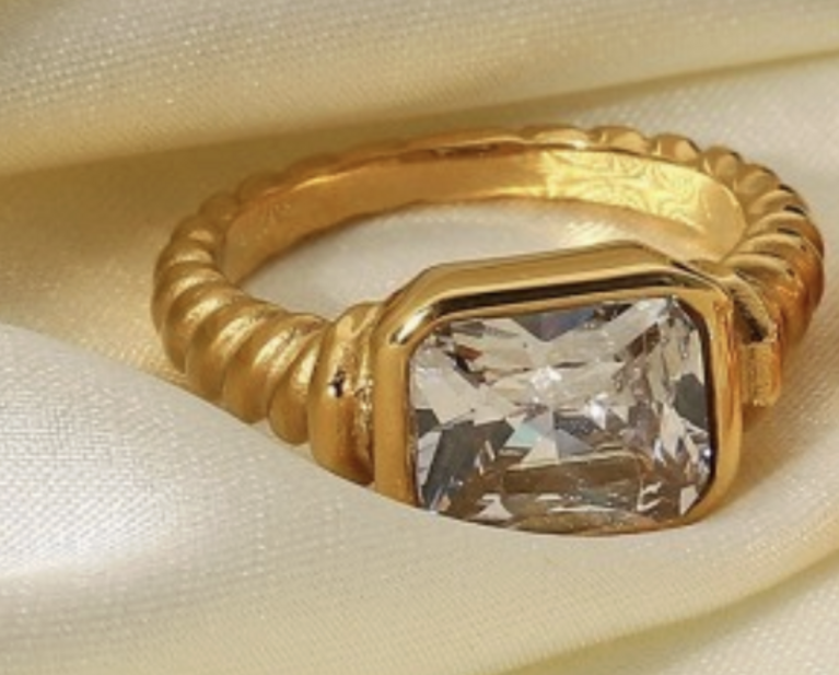 Joss Wall Rectangle Rhinestone Stainless Steal Ring