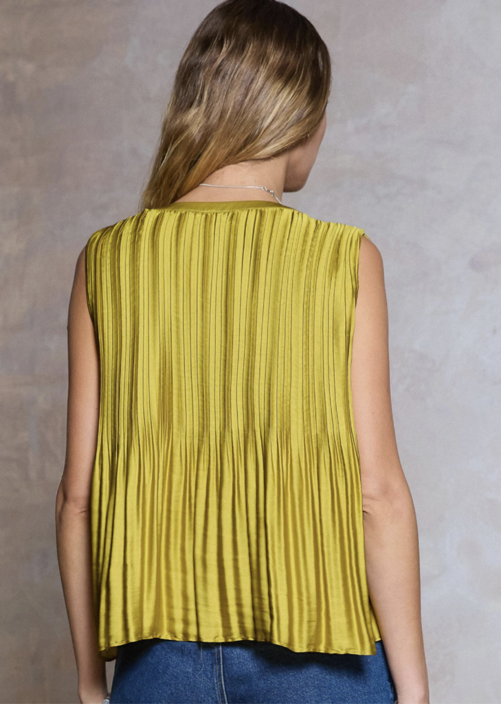 Current Air Pleated Round Neck Top
