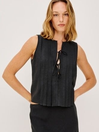 Rails Aja Top in Black Linen