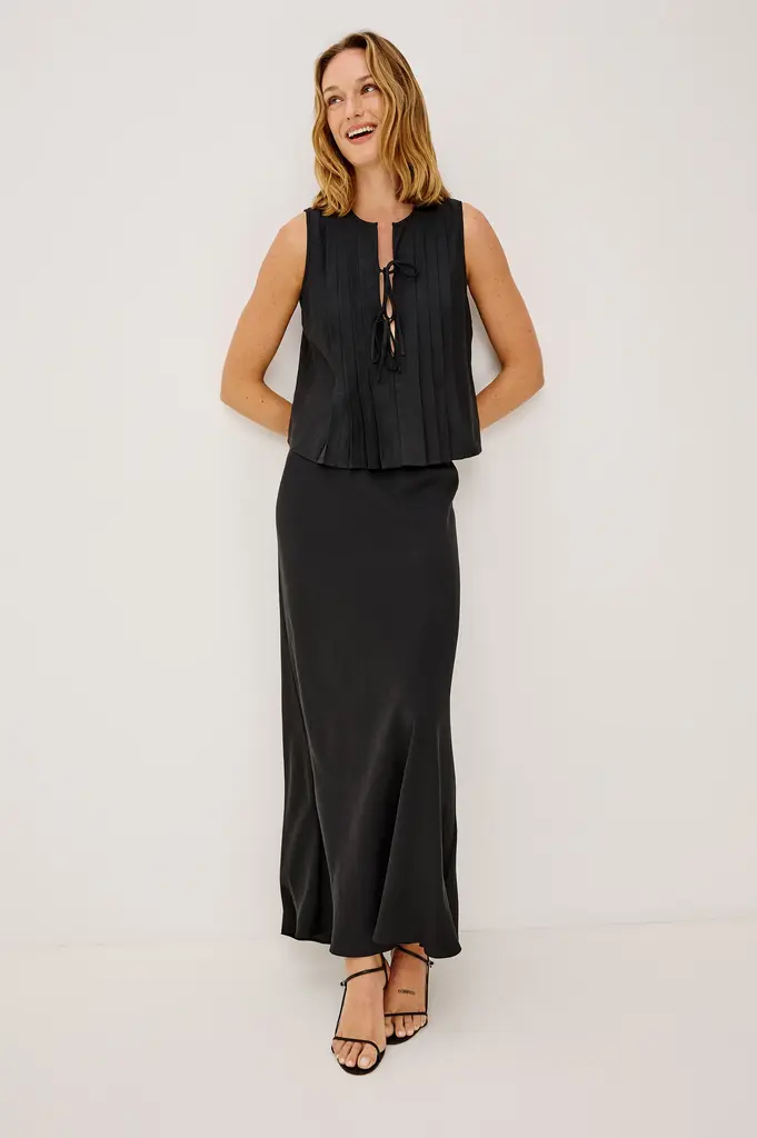 Rails Aja Top in Black Linen