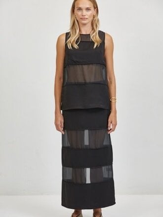 Place Showroom rene top