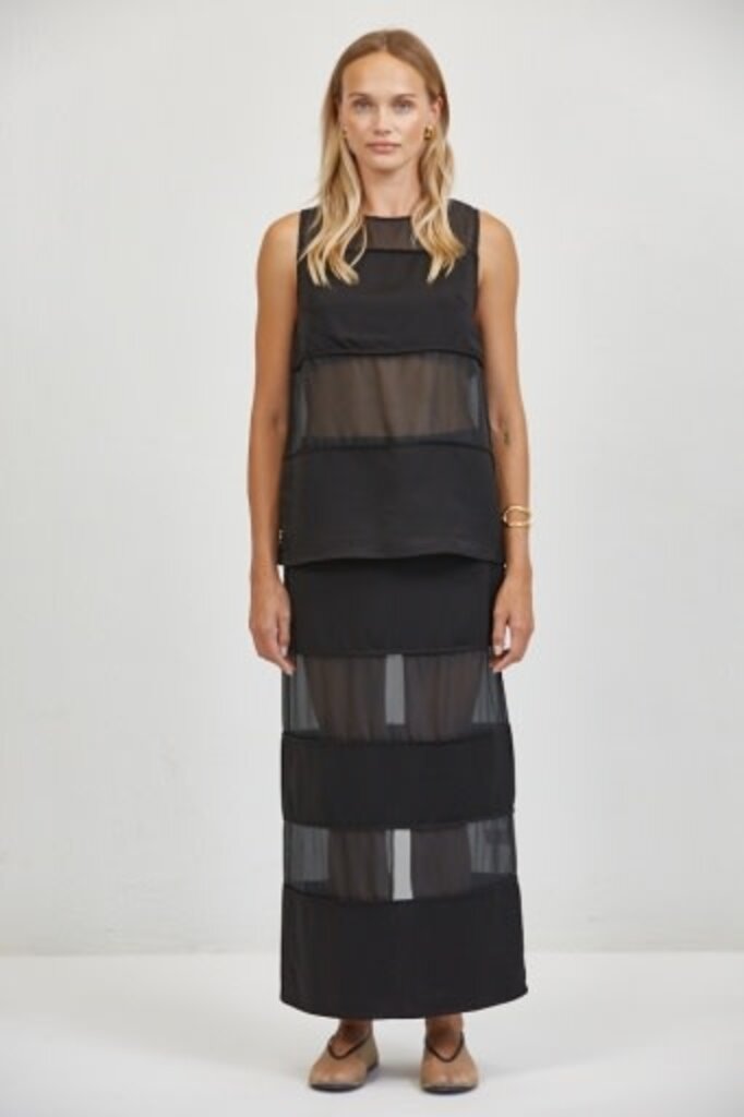 Place Showroom rene top