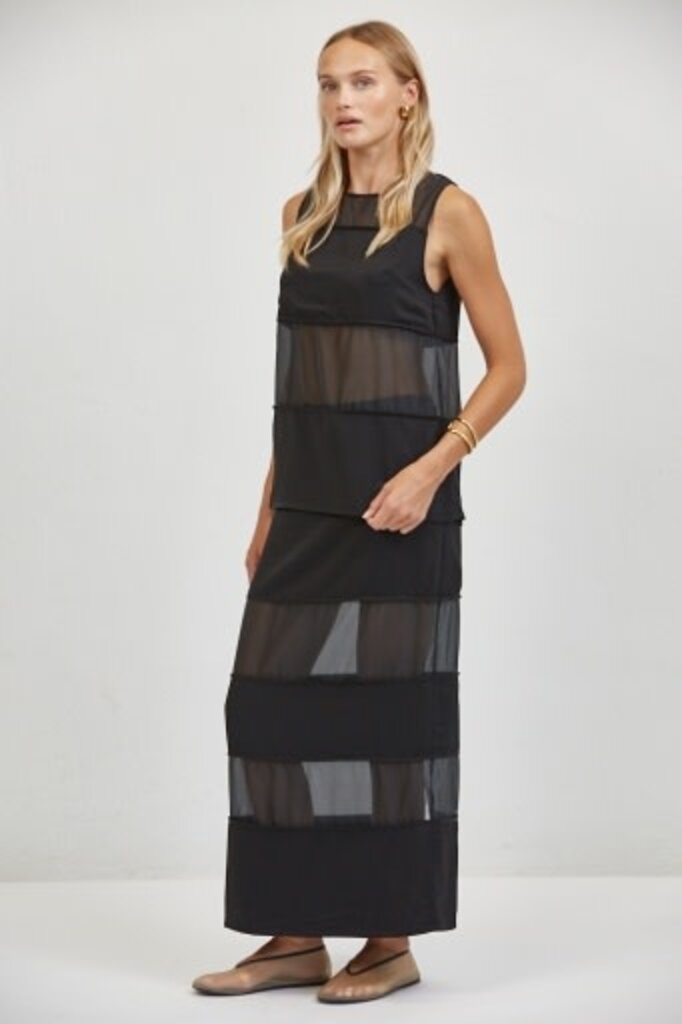 Place Showroom rene top