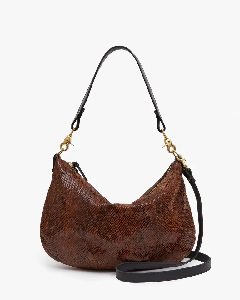 Clare V. Moyen Messenger Pierre Python