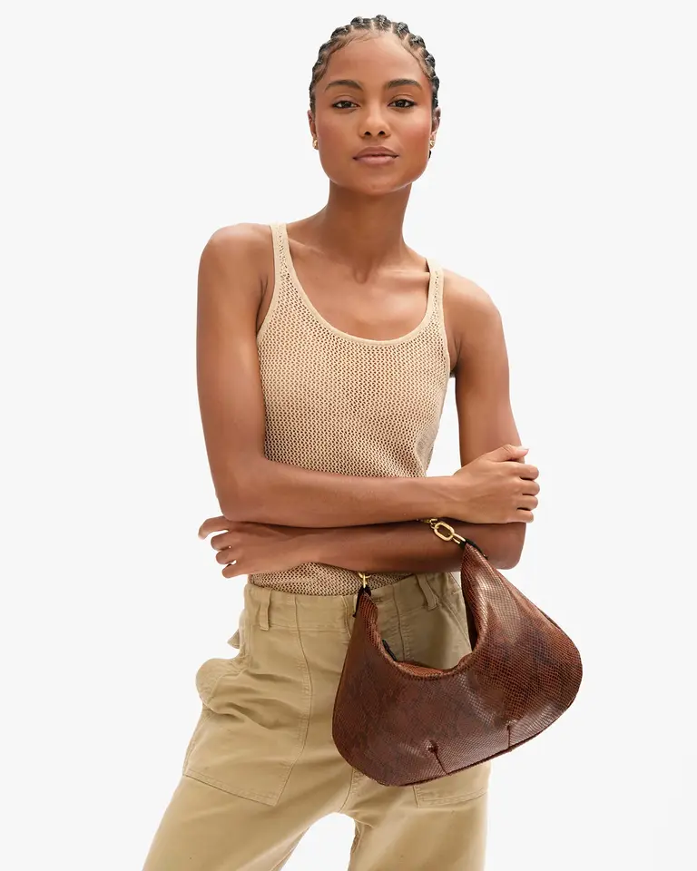 Clare V. Moyen Messenger Pierre Python