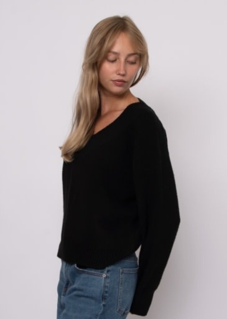 RD STYLE | HEDGE IDA LONG SLEEVE V-NECK PULL-OVER-BLACK