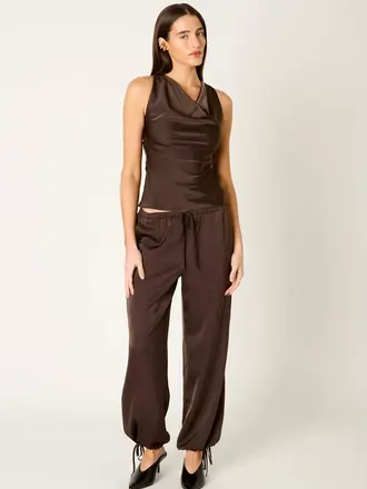 Nia Gabriella Pant