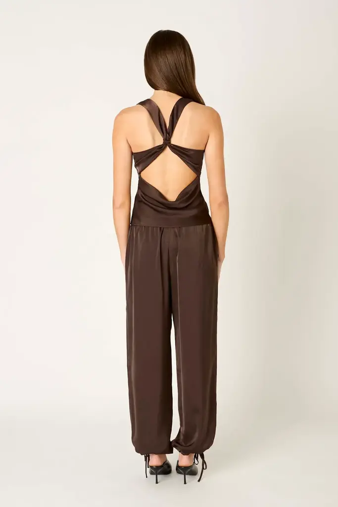Nia Gabriella Pant