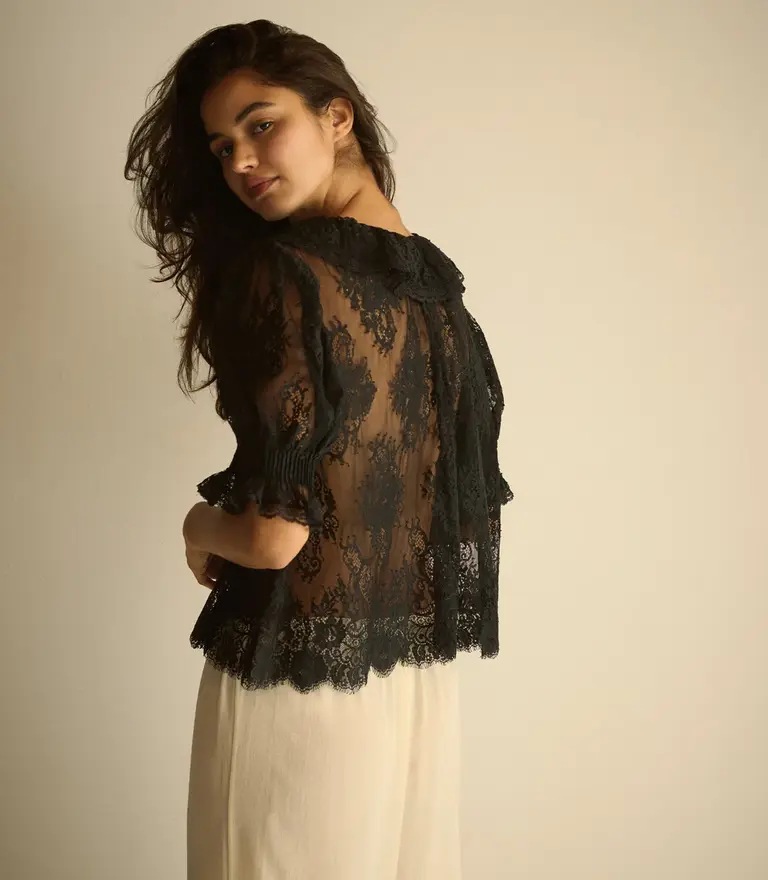 Dôen Henri Black Lace Top