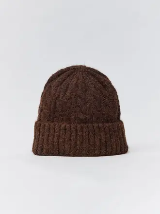 Hat Attack Alpine Cable Beanie