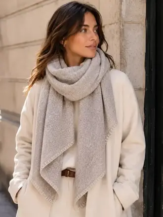 Lineta Plain Pointe Scarf