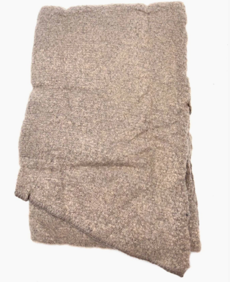 Lineta Plain Pointe Scarf
