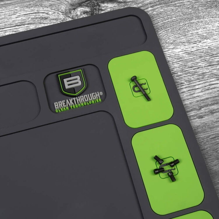 BREAKTHROUGH SHIELD RIFLE CLEANING MAT, 32"x12"