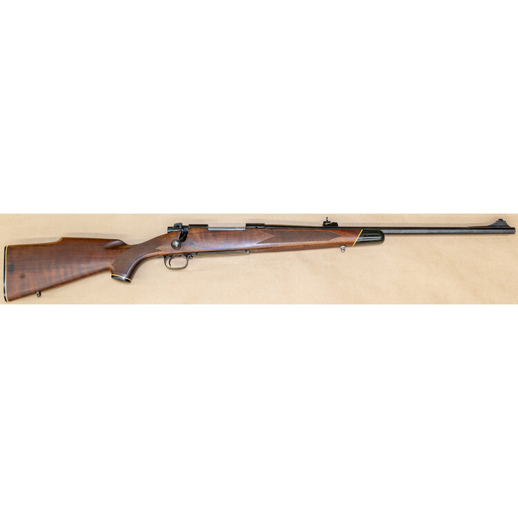 WINCHESTER MODEL 70 BOLT ACTION RIFLE 30-06 SPRG 22" BARREL W/SIGHTS 5 SHOT