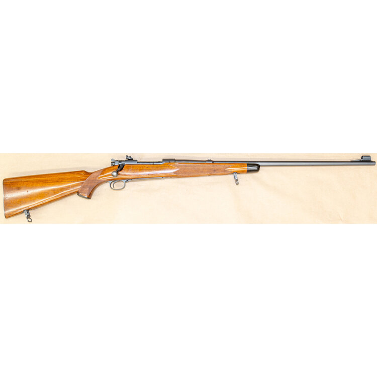 WINCHESTER MODEL 70 SUPER GRADE PRE 64 BOLT ACTION 220 SWIFT 26" BARREL WITH LYMAN PEEP SIGHT