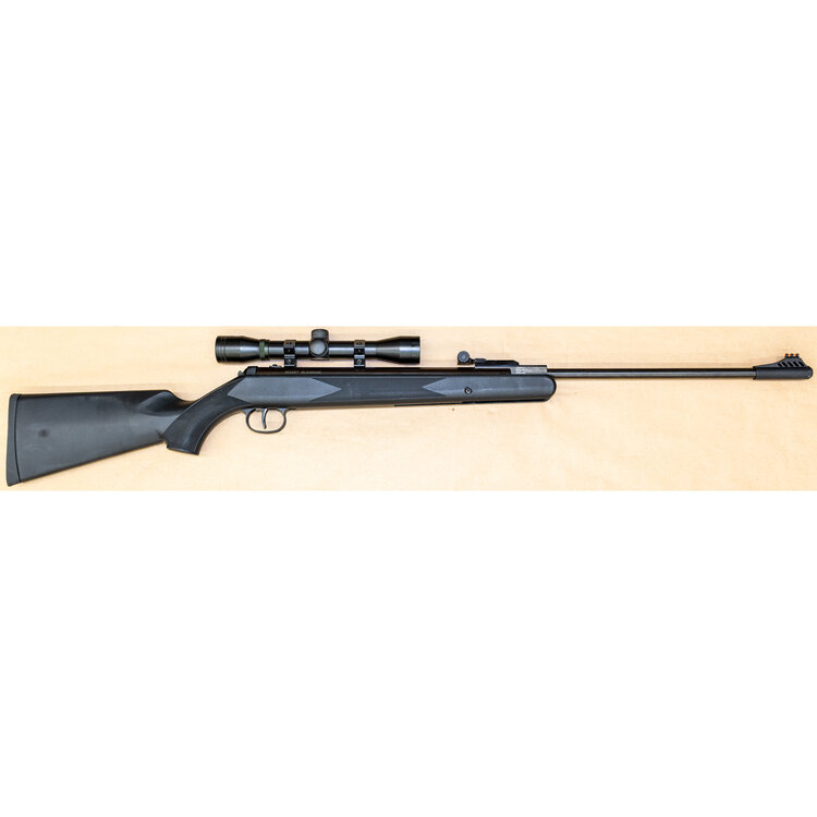 RUGER BLACKHAWK COMBO 177 CAL AIR RIFLE  W/4X32 SCOPE 495 FPS