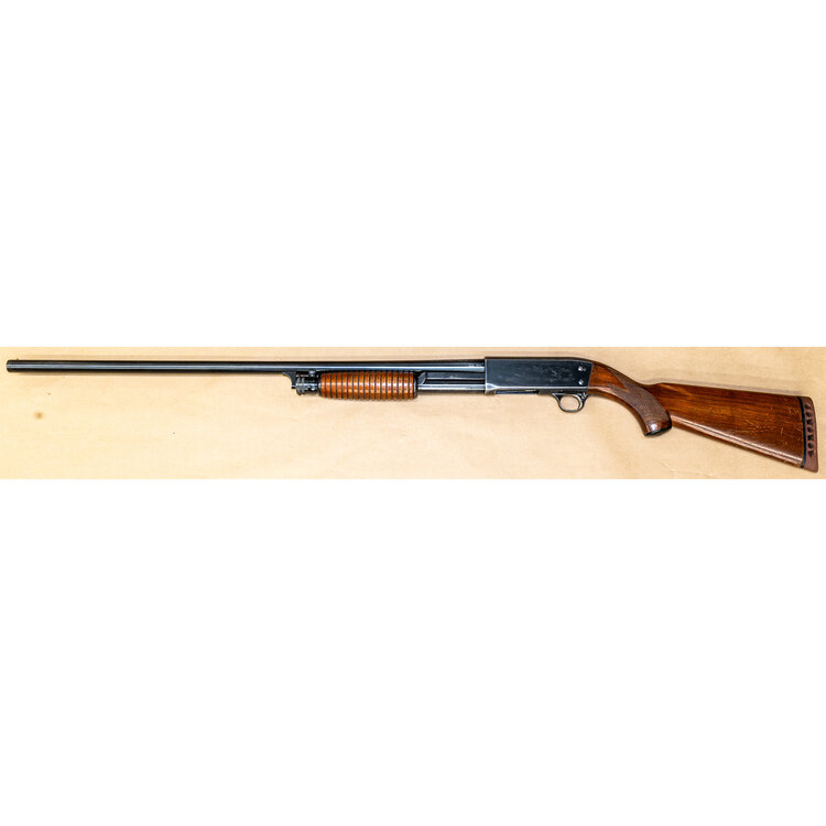 ITHACA MODEL 37 FEATHERLIGHT PUMP ACTION 12GA  2.75" 30" BARREL FULL