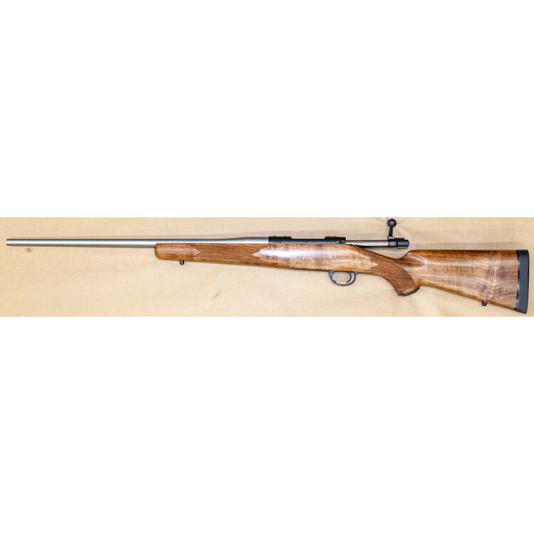 KIMBER 84M CLASSIC TWO - TONE  LTD EDITION  BOLT ACTION RIFLE 6.5 CREEDMOOR 22" BBL 4 SHOT