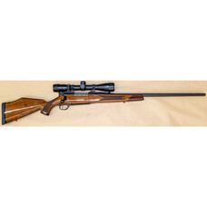 WEATHERBY MK V DELUXE WALNUT BOLT ACTION RIFLE 7 MM WBY MAG 26" BBL 4 SHOT