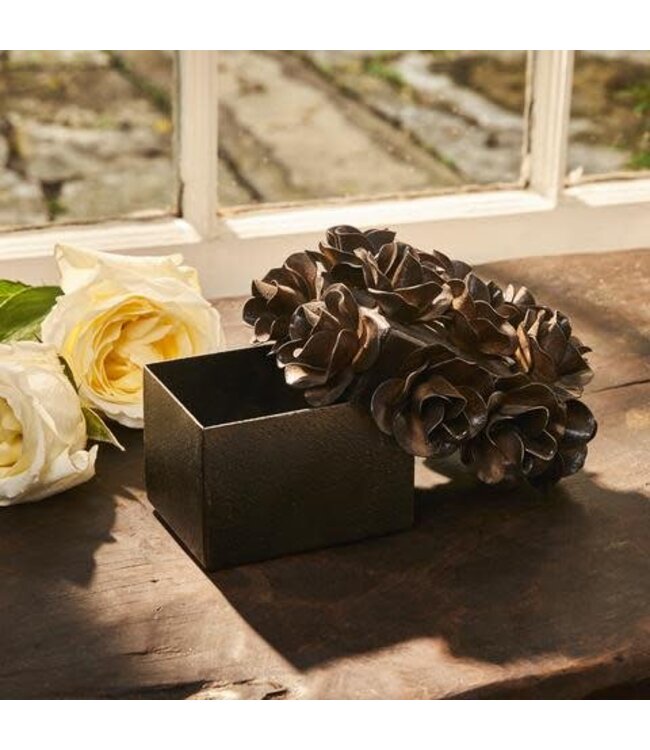 Jan Barboglio Flores Box