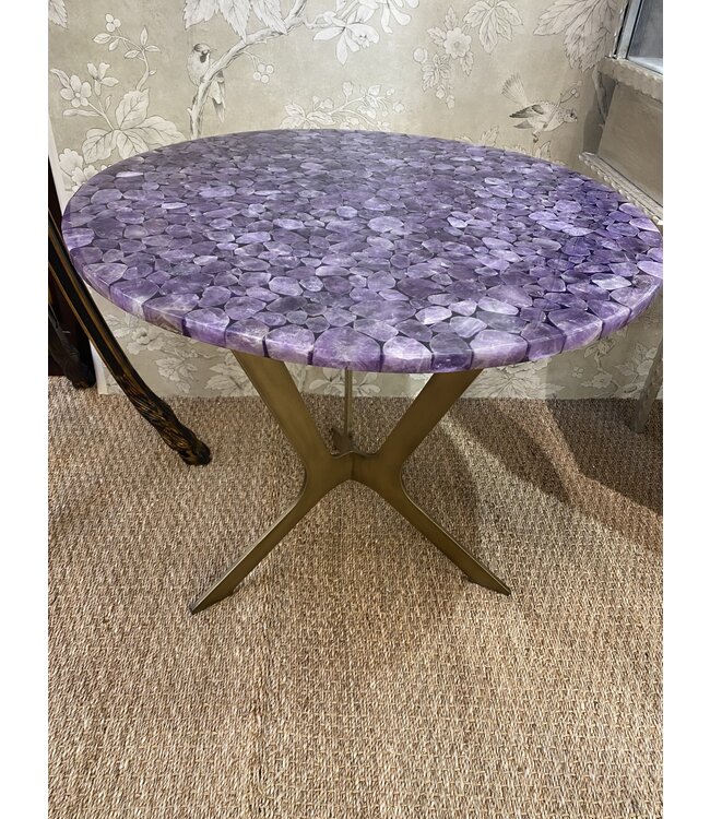 Cayen Collection Amethyst Round Table