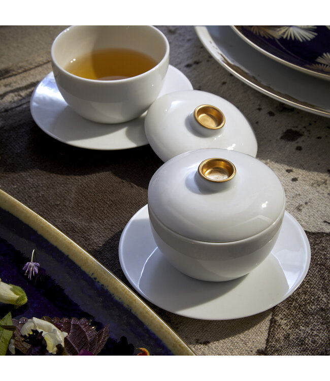 L’Objet Zen Teapot, 2 Tea Cups + Saucers