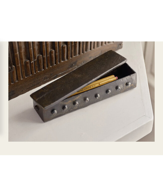 Jan Barboglio Ladrillo Box w/bold beading