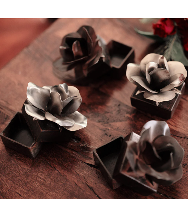 Jan Barboglio Rosa Box Nickel