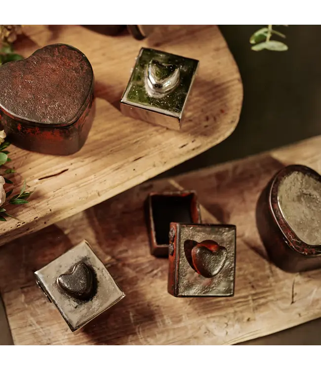 Jan Barboglio El Corazón Box