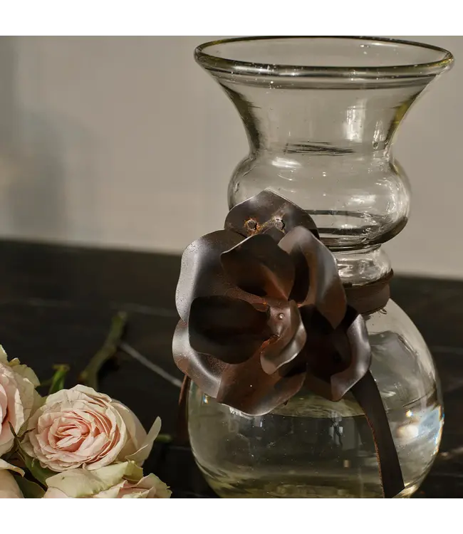 Jan Barboglio Coqueta Florero Vase with Guadalupe Rose