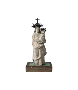 Jan Barboglio La Riena d` Familia Statue