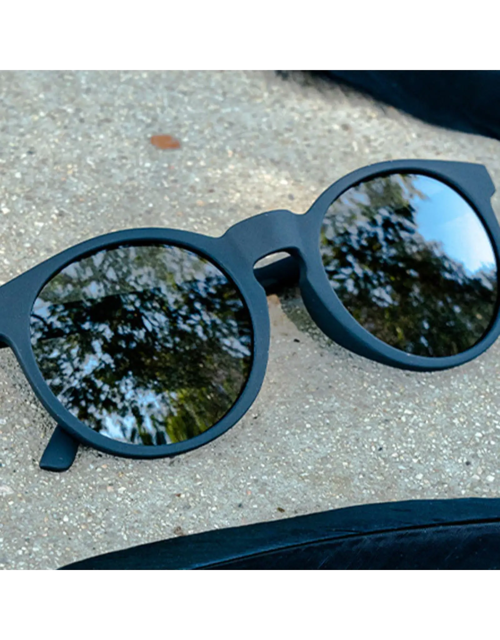 Goodr Goodr It’s Not Black It’s Obsidian