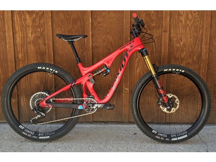Pivot 2019 Pivot Mach 5.5 Carbon 27.5" Race X01 Eagle - SM Pivot 2019 Pivot Mach 5.5 Carbon 27.5" Race X01 Eagle - SM