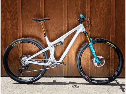 yeti sb115 c1