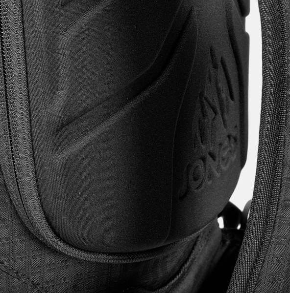 Jones Jones DSCNT Backpack Black 32L