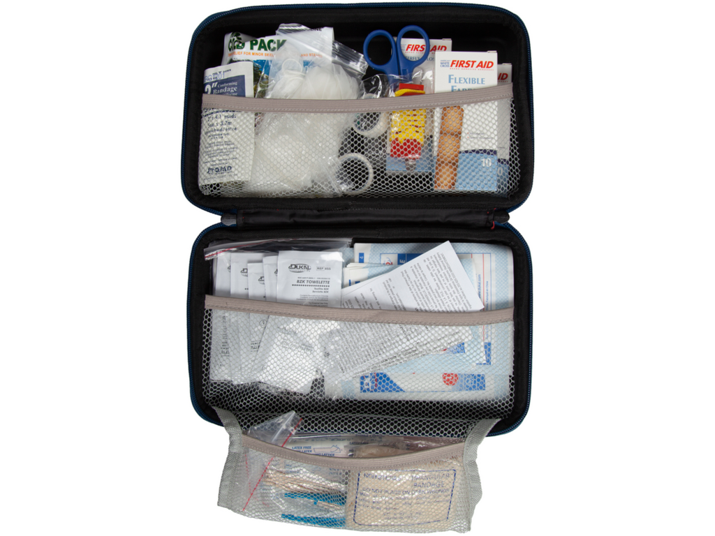 LIFELINE Lifeline Hard Shell Firstaid Kit Deluxe 121Piece