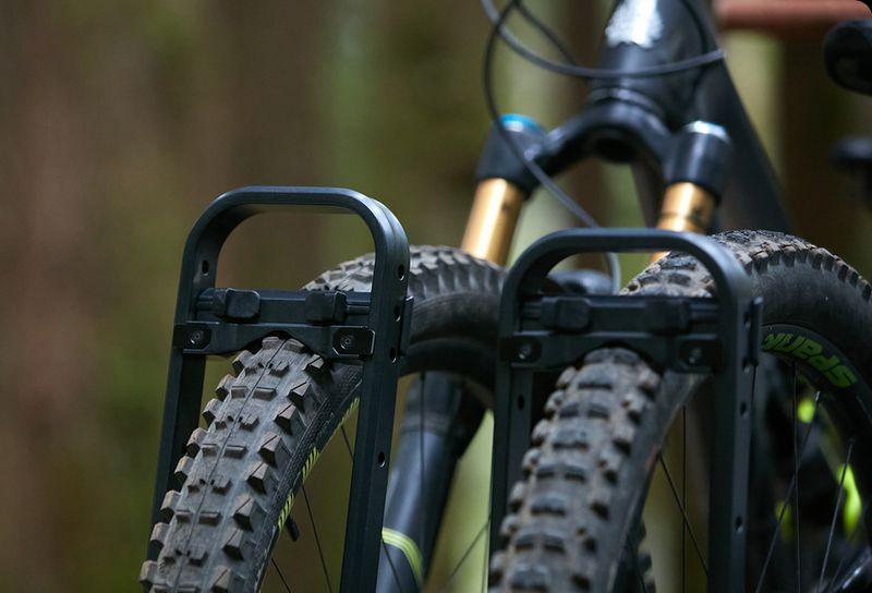 Kuat Kuat Piston Pro X 2-Bike Rack 2" Hitch Receiver LED Kashima