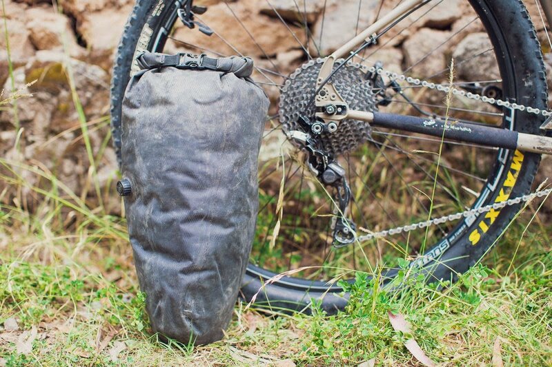 Revelate Designs Revelate Designs Terrapin Seat Bag 14L Black
