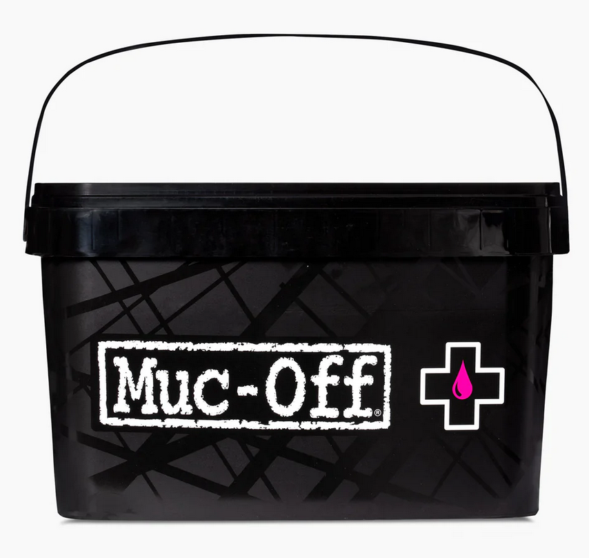 Muc-Off Muc-Off 8-in-1 Cleaning Kit: Tub with 8 Pieces