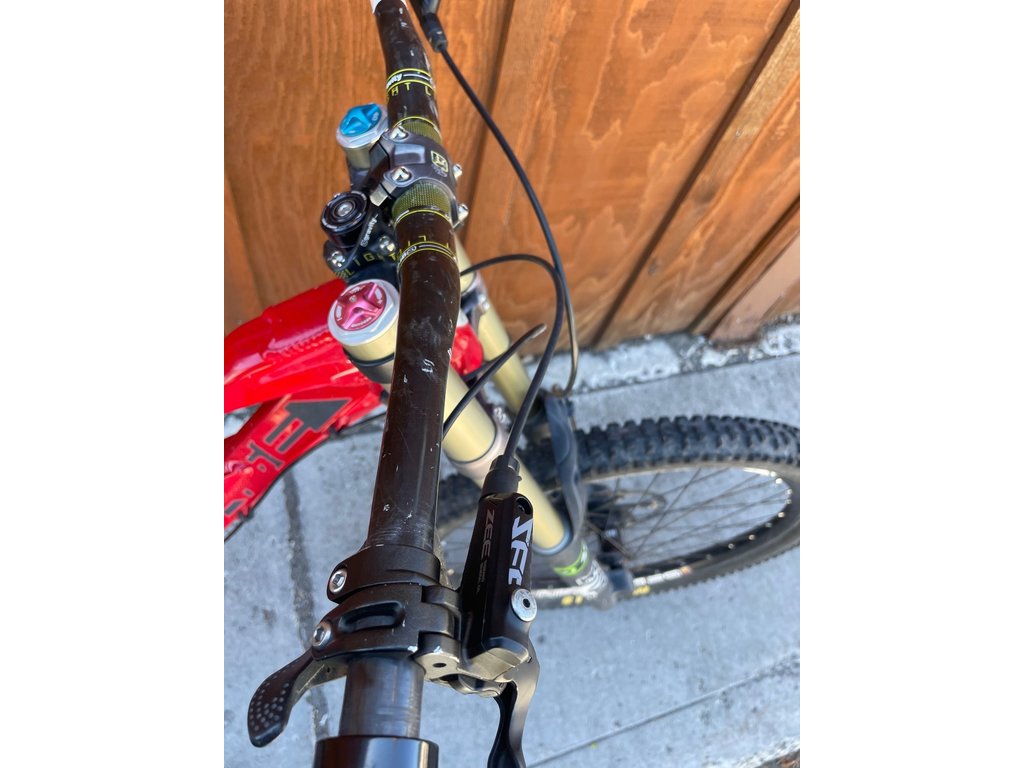 (Used) 2010 Intense M16 DH Medium