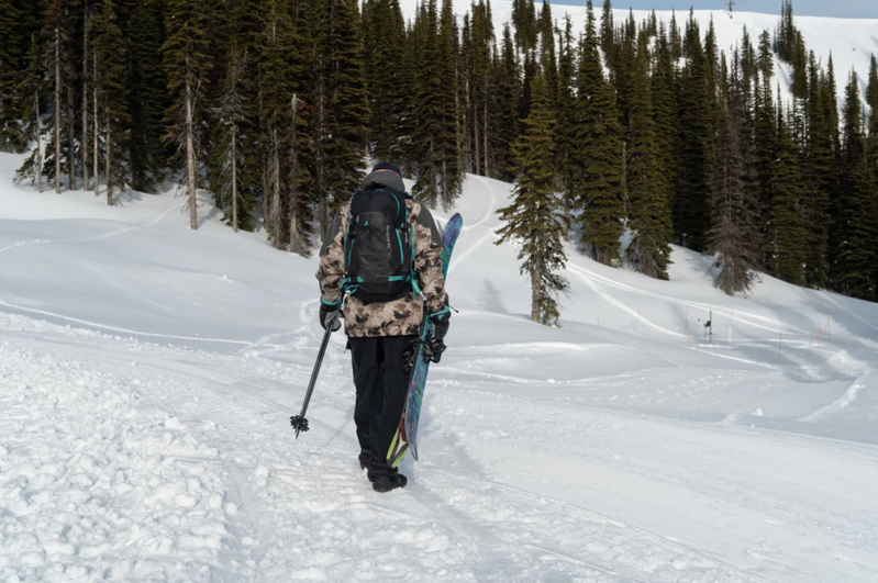 Dakine Dakine Poacher 32L Backpack