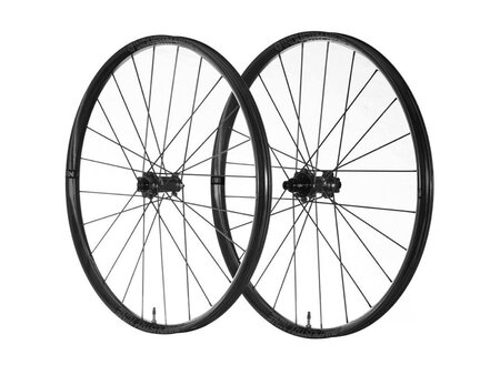Industry Nine i9 Enduro 325/310 Carbon Wheelset 29" 15x110, 12x148, XD, 6B, Black