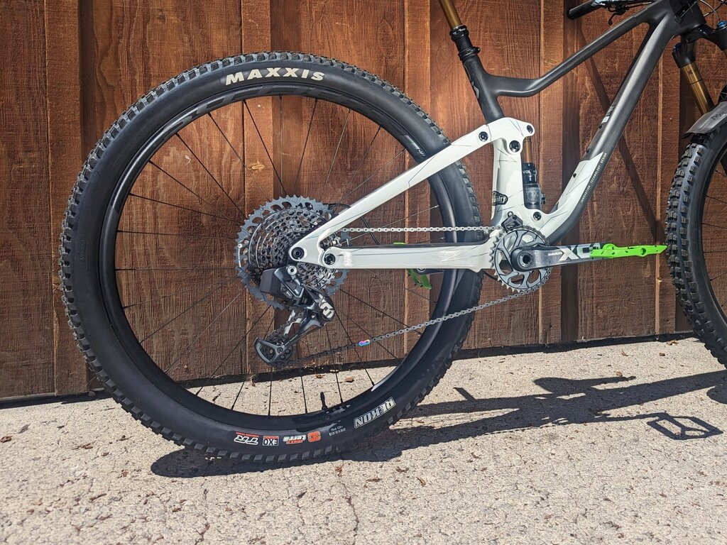 Scott 2022 Scott Genius 900 Tuned AXS 29"