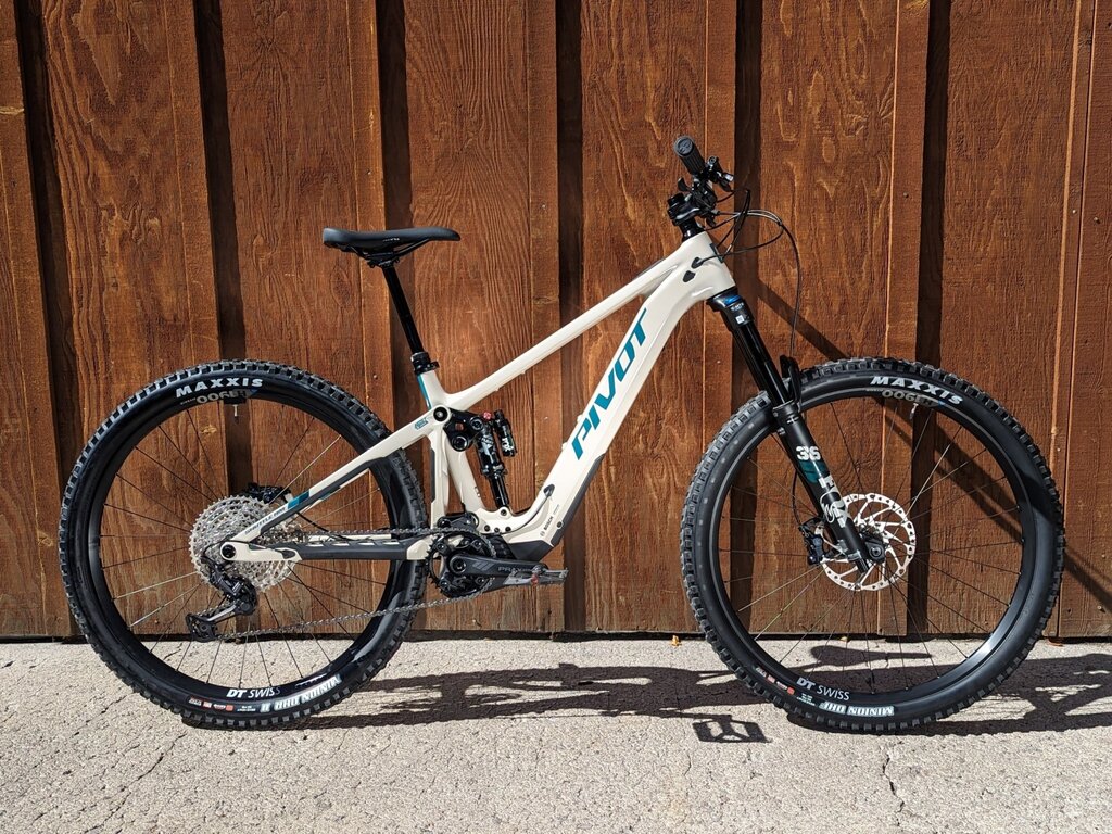 Pivot 2025 Pivot Shuttle AM Ride SLX/XT 29"