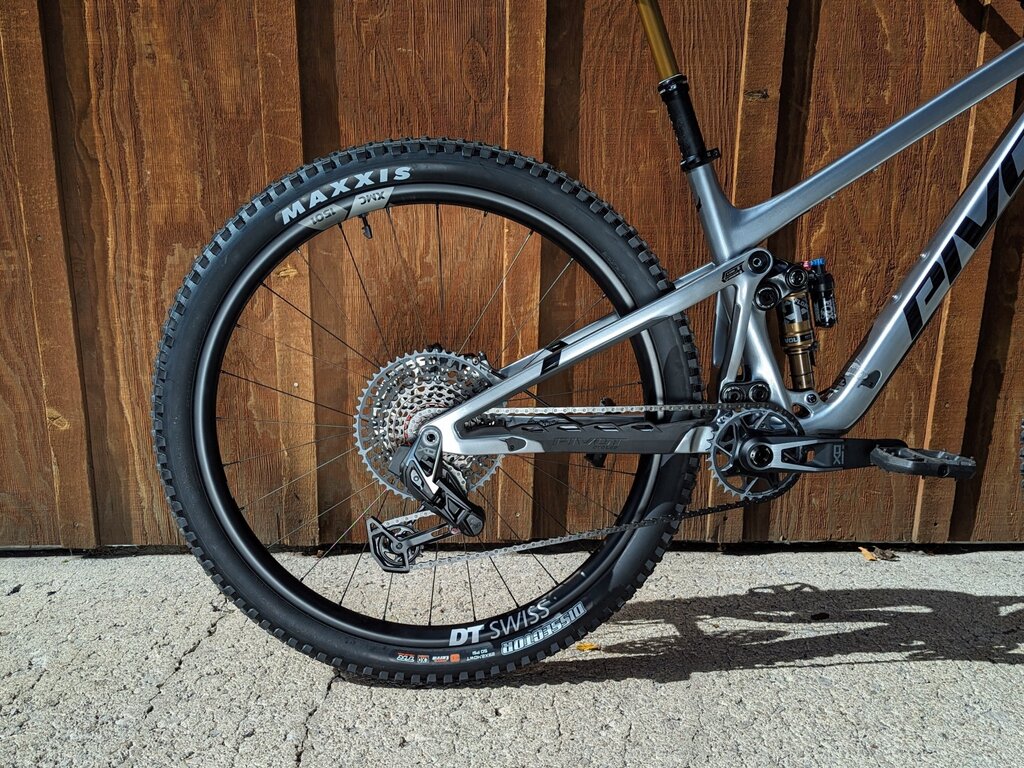 Pivot 2025 Pivot Trail 429 Enduro Pro X0 EXC
