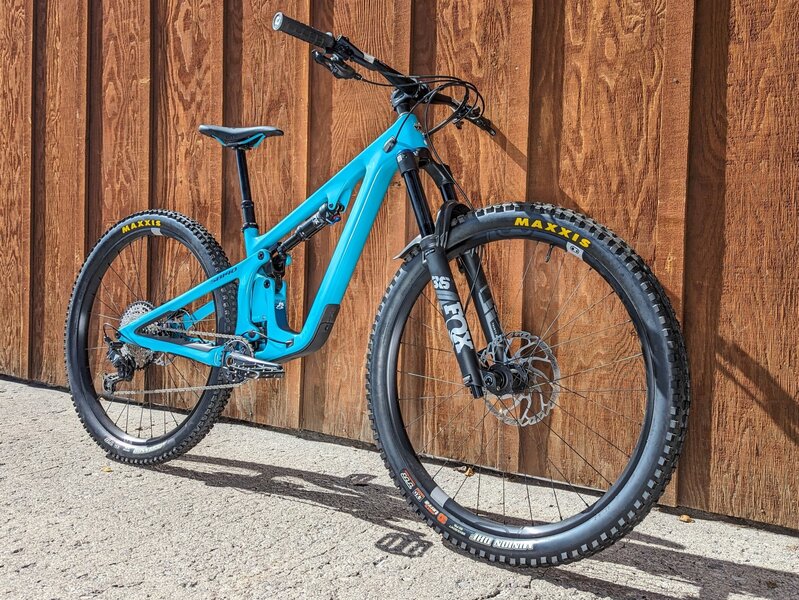 Yeti 2023 Yeti SB140 C1 29"