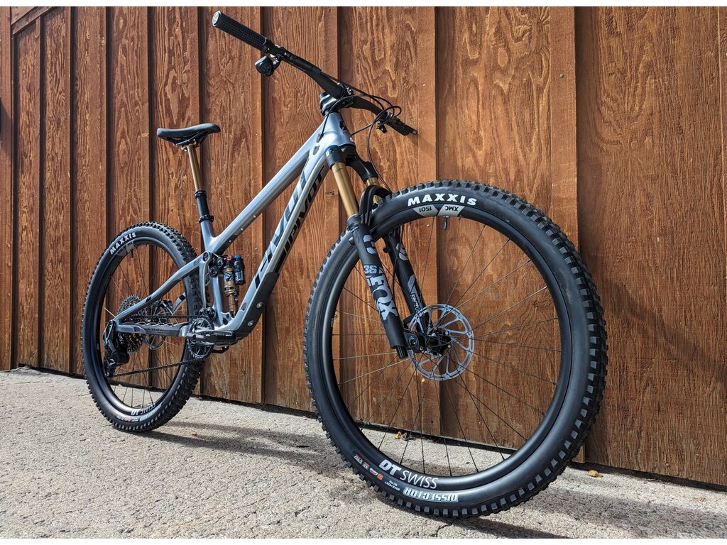 Pivot 2025 Pivot Trail 429 Enduro Pro X0 EXC