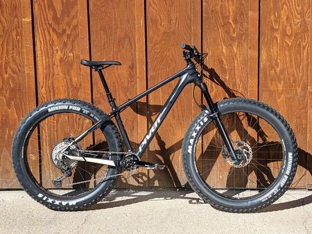 Pivot 2024 Pivot Les Fat Pro XT/XTR 27.5"