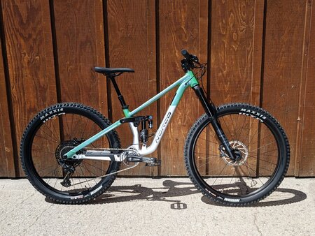Norco 2024 Norco Sight A 27.5" Silver/Green Youth X-Small