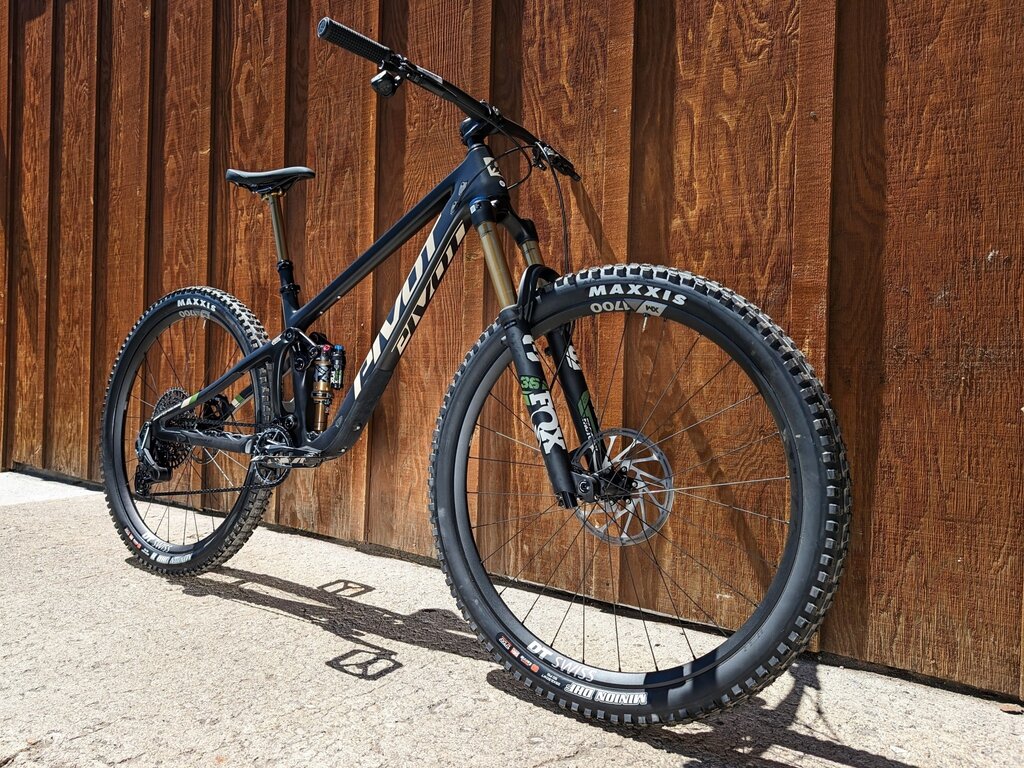 Pivot 2025 Pivot Switchblade Pro X0 AXS 29"